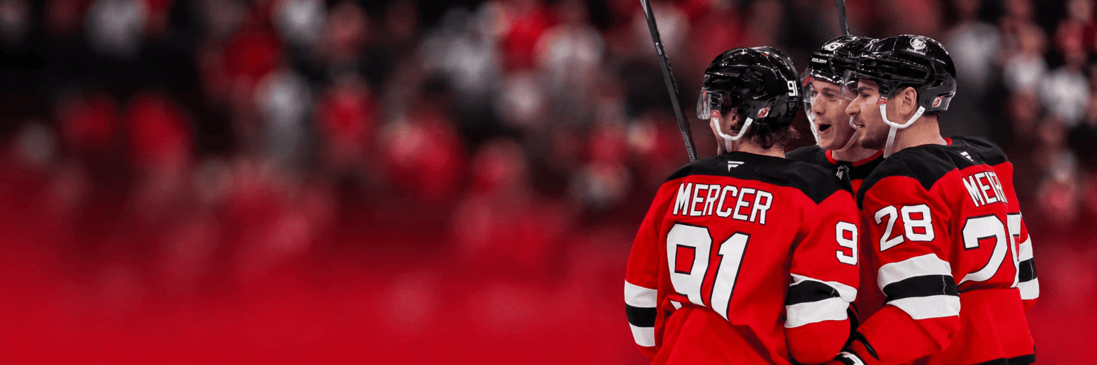 New Jersey Devils Crush New York Rangers 7-1 Behind Luke Hughes’ Two-Goal Performance